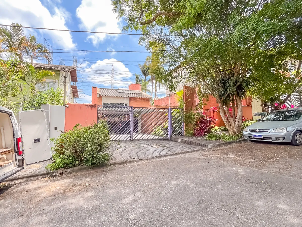 Casa para venda em City América com 4 quartos, sendo 1 suíte, 248m²
