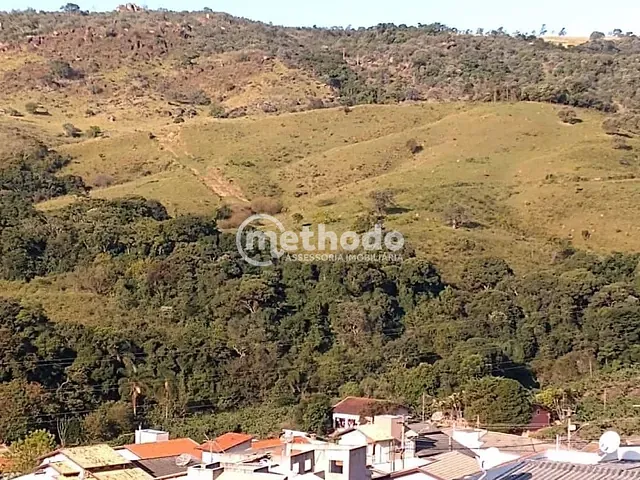 Casa com 300m² 2 quartos e 2 banheiros, à venda, no bairro Ana Carolina em Valinhos