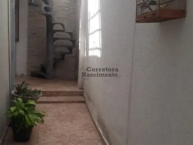 Casa com 2m² 3 quartos e 2 banheiros, à venda, no bairro Jardim Del Rey em São José dos Campos