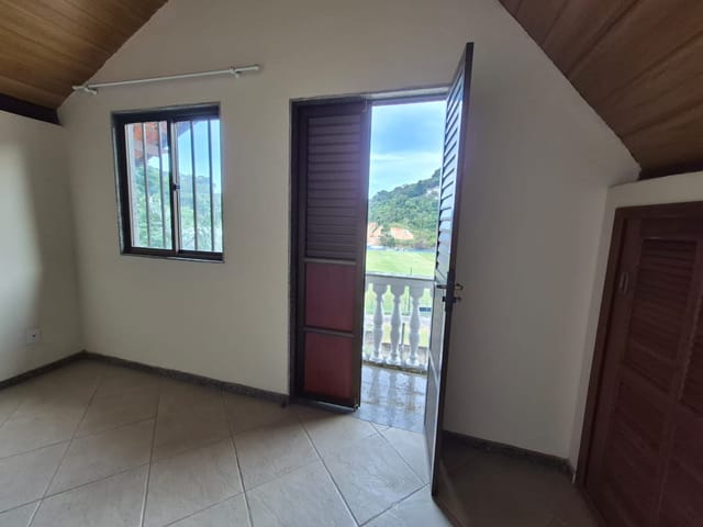 Casa 1 quarto e 2 banheiros, para alugar, no bairro Quarteirão Ingelheim em Petrópolis
