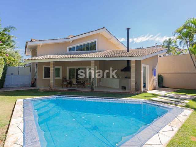 Casa com 600m² 5 quartos e 7 banheiros, à venda, no bairro Alphaville em Santana de Parnaíba
