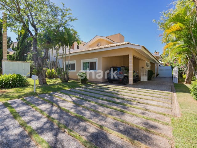 Casa com 600m² 5 quartos e 7 banheiros, à venda, no bairro Alphaville em Santana de Parnaíba