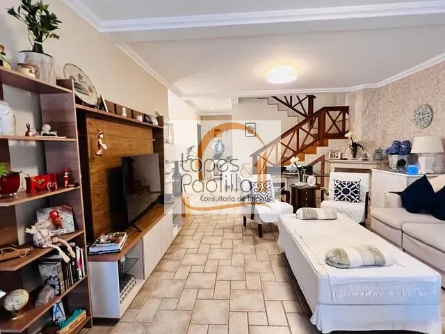 Casa com 393m² 3 quartos e 3 banheiros, à venda, no bairro Vila Helena em Atibaia