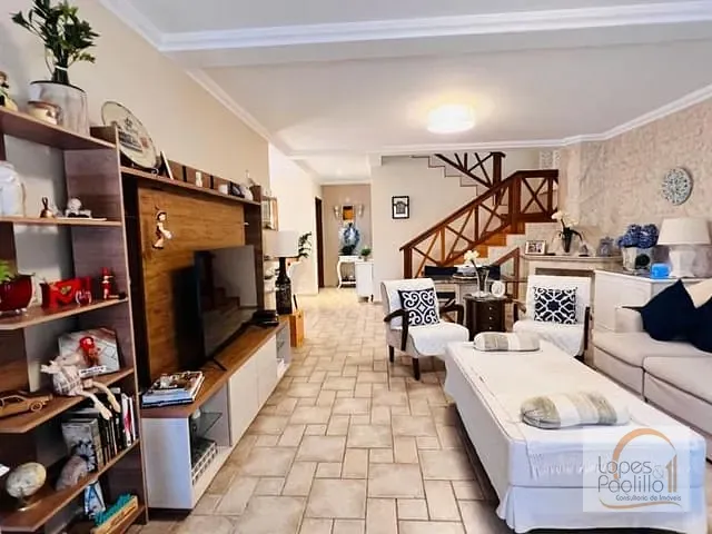 Casa com 393m² 3 quartos e 3 banheiros, à venda, no bairro Vila Helena em Atibaia