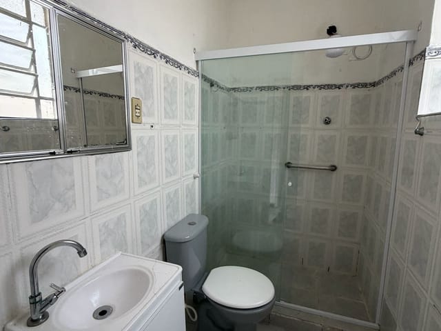 Casa 2 quartos e 1 banheiro, para alugar, no bairro Centro em Petrópolis