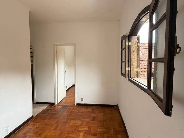 Casa 2 quartos e 1 banheiro, para alugar, no bairro Centro em Petrópolis