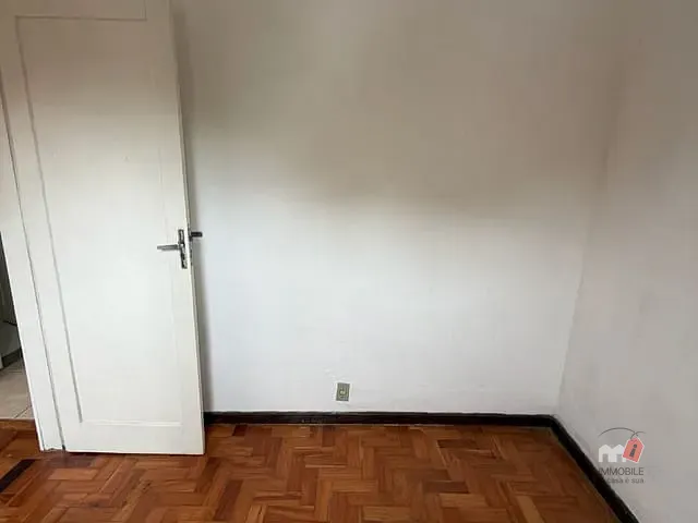 Casa 2 quartos e 1 banheiro, para alugar, no bairro Centro em Petrópolis