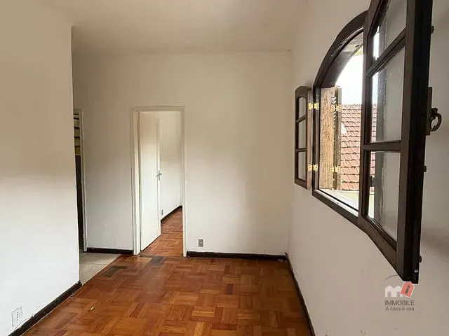 Casa 2 quartos e 1 banheiro, para alugar, no bairro Centro em Petrópolis