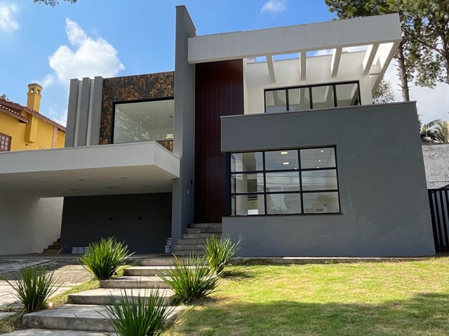 Casa com 580m² 4 quartos e 5 banheiros, à venda, no bairro Alphaville em Santana de Parnaíba