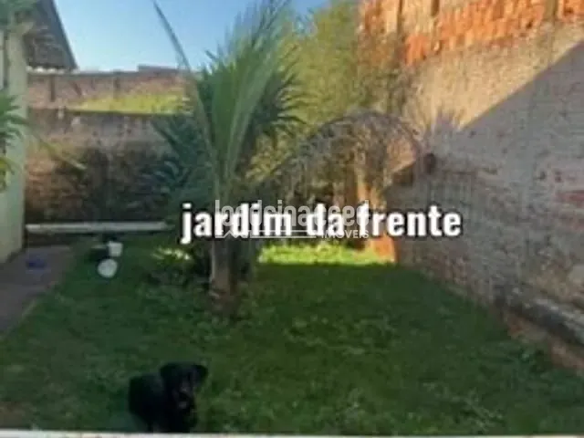Casa com 400m² 3 quartos e 2 banheiros, à venda, no bairro Colúmbia em Londrina