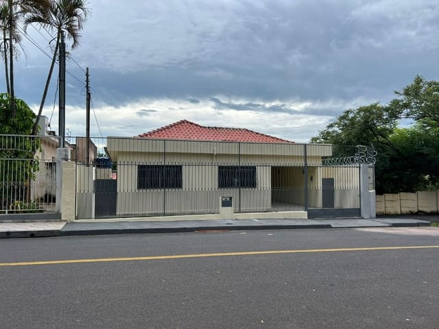 Foto do Casa - Casa com 3 dormitórios à venda, 179 m² por R$ 380.000,00 - Estados Unidos - Uberaba/MG | ZUCATO IMOBILIARIA LTDA