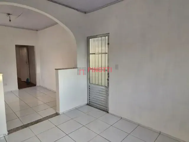 Casa 1 quarto e 1 banheiro, à venda, no bairro Vila Santa Terezinha em São Bernardo do Campo