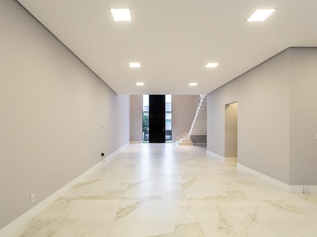 Casa com 420m² 5 quartos e 7 banheiros, à venda, no bairro Cidade Tamboré em Santana de Parnaíba