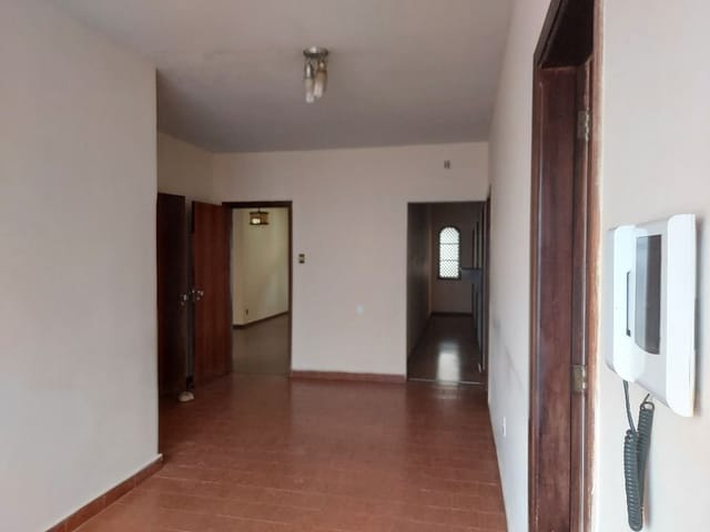 Foto do Casa - Casa com 6 dormitórios para alugar, 287 m² por R$ 3.000,00/mês - Estados Unidos - Uberaba/MG | ZUCATO IMOBILIARIA LTDA