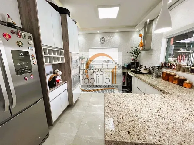 Casa com 30m² 3 quartos e 2 banheiros, à venda, no bairro Loteamento Atibaia Park I em Atibaia