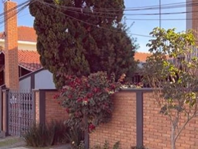 Casa com 360m² 3 quartos e 3 banheiros, à venda, no bairro Jardim das Colinas em São José dos Campos