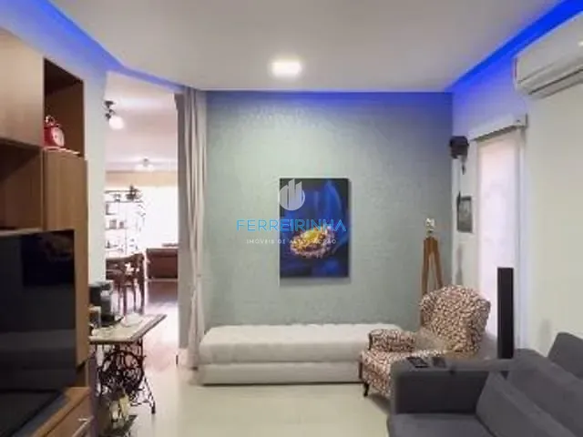 Casa com 360m² 3 quartos e 3 banheiros, à venda, no bairro Jardim das Colinas em São José dos Campos