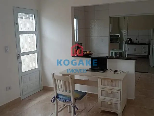 Casa com 150m² 2 quartos e 3 banheiros, à venda, no bairro Parque Industrial em São José dos Campos