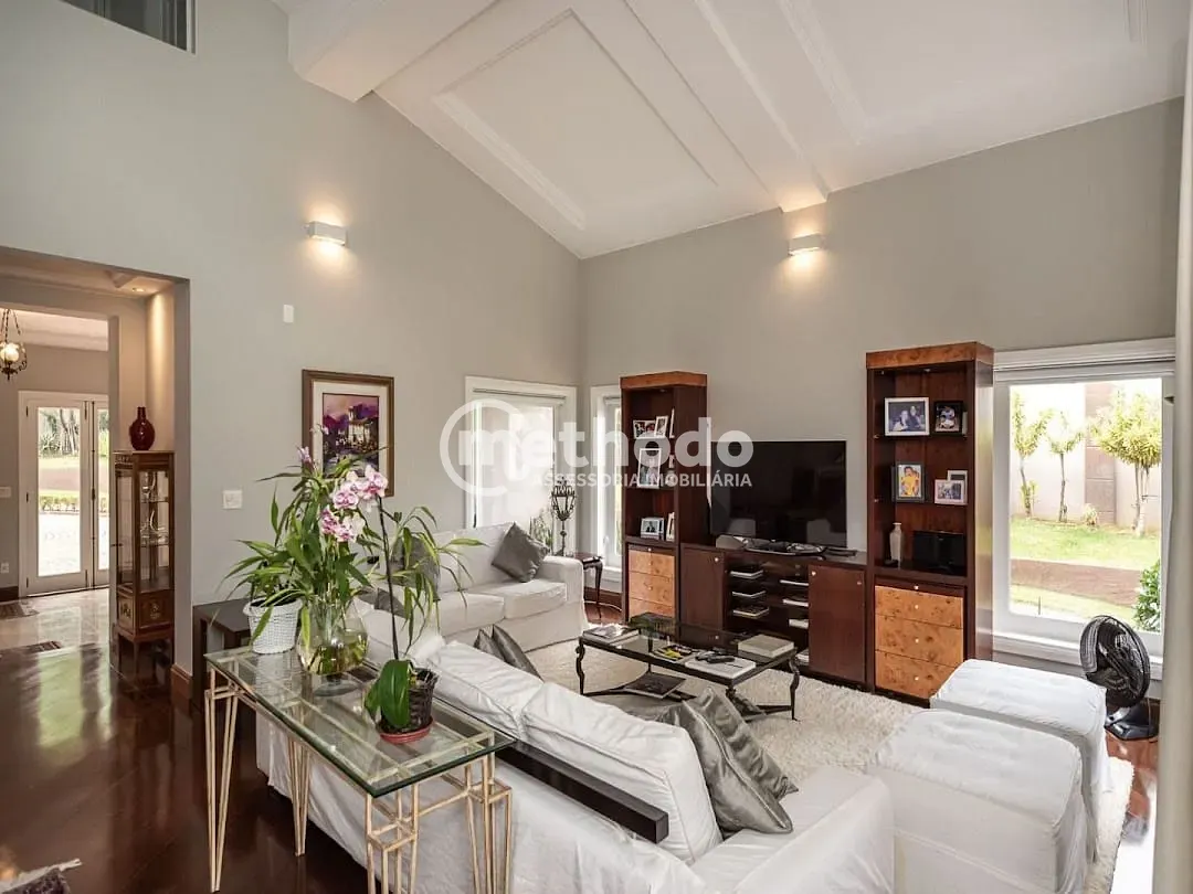 Casa, 5 quartos, 1390 m² - Foto 4