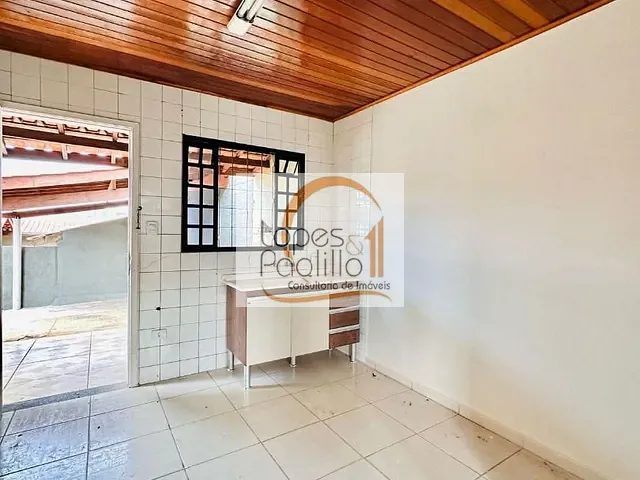 Casa com 120m² 2 quartos e 1 banheiro, para alugar, no bairro Atibaia Jardim em Atibaia