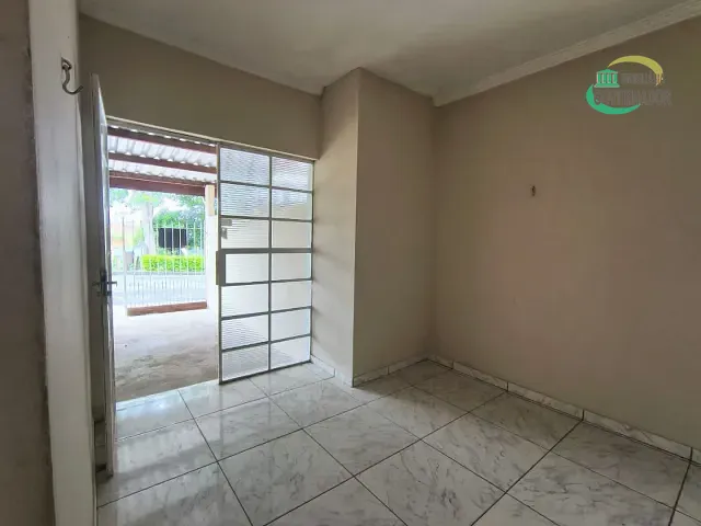 Casa com 300m² 4 quartos e 2 banheiros, à venda, no bairro Jardim Maria Rosa em Campinas