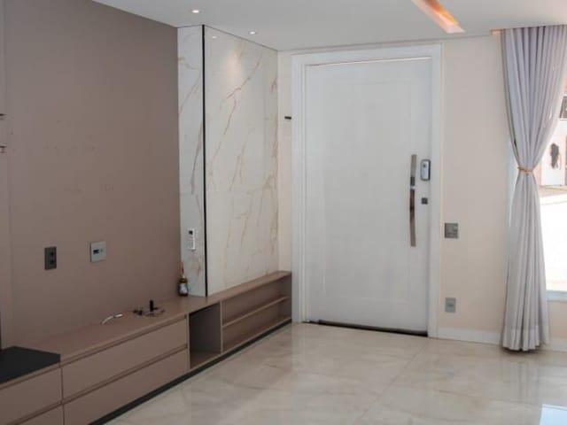 Casa com 178m² 3 quartos e 4 banheiros, à venda, no bairro Granja Viana em Cotia