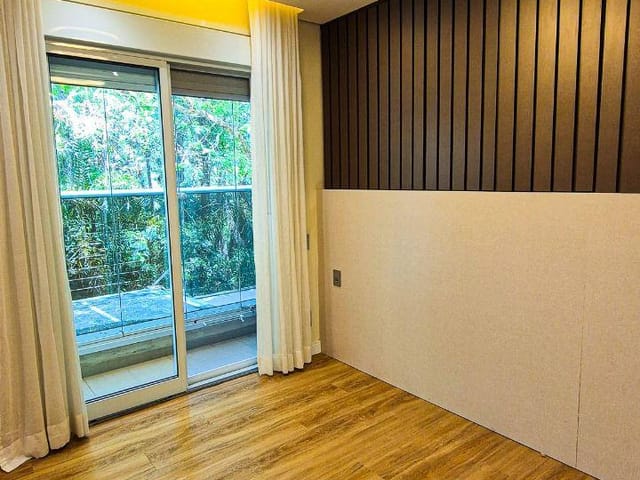 Casa com 178m² 3 quartos e 4 banheiros, à venda, no bairro Granja Viana em Cotia