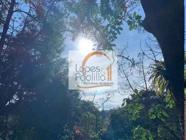 Casa com 1550m² 3 quartos e 3 banheiros, à venda, no bairro Clube da Montanha em Atibaia