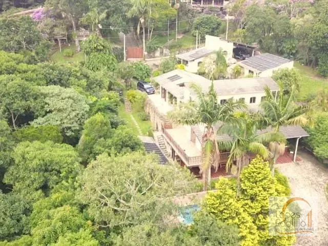 Casa com 1550m² 3 quartos e 3 banheiros, à venda, no bairro Clube da Montanha em Atibaia