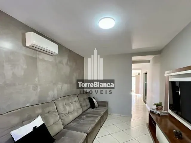Casa com 476m² 3 quartos e 3 banheiros, à venda, no bairro Uvaranas em Ponta Grossa