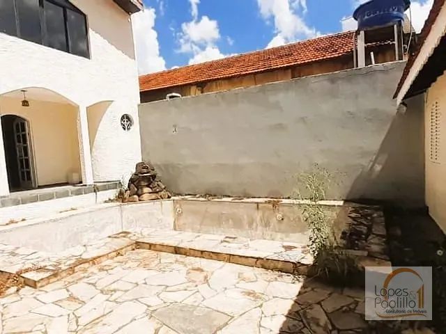 Casa com 241m² 3 quartos e 4 banheiros, à venda, no bairro Centro em Atibaia
