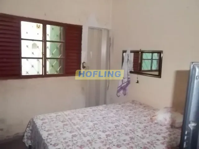 Casa com 350m² 2 quartos e 2 banheiros, à venda, no bairro Jardim Matheus Maniero em Rio Claro