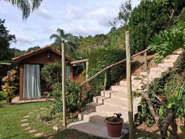 Casa com 1825m² 2 quartos e 2 banheiros, à venda, no bairro Vale das Videiras em Petrópolis