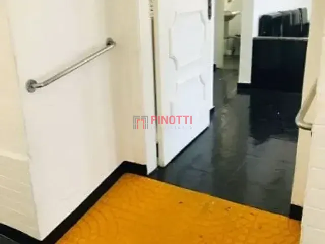 Casa à venda ou para alugar, no bairro Vila Caminho do Mar em São Bernardo do Campo