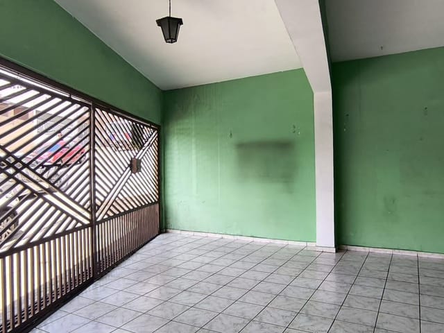 Casa com 242m² 3 quartos e 4 banheiros, à venda, no bairro Vila Osasco em Osasco