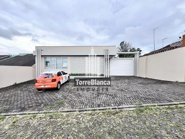 Casa com 529m², à venda, no bairro Uvaranas em Ponta Grossa