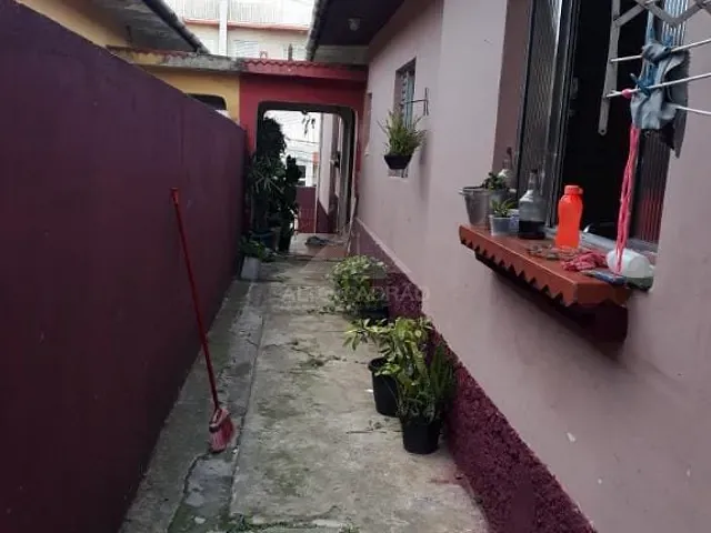 Casa com 250m² 2 quartos e 1 banheiro, à venda, no bairro Jardim Pilar em Mauá