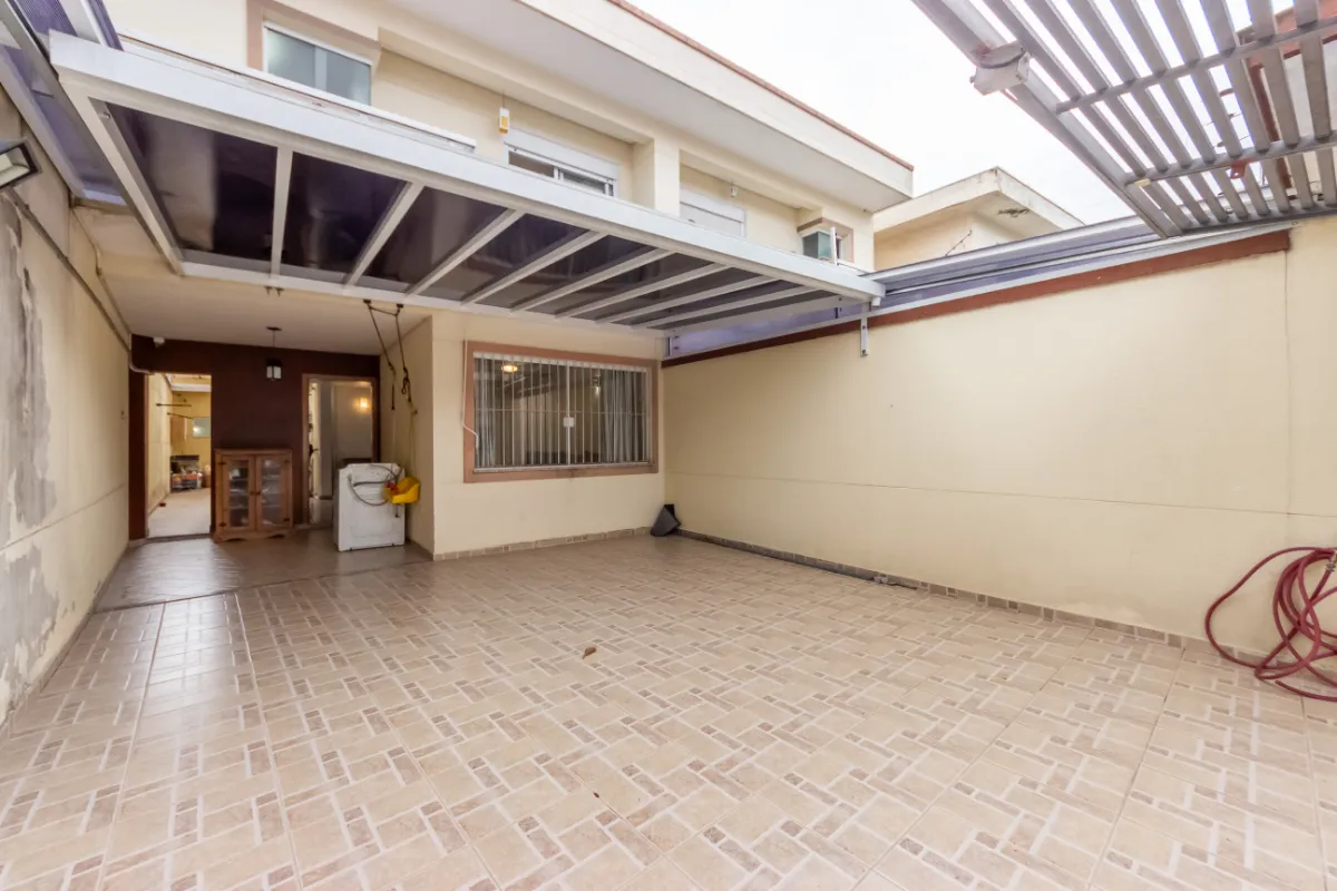 Casa para venda em Vila Guarani (Z Sul) com 4 quartos, sendo 4 suítes, 144m²