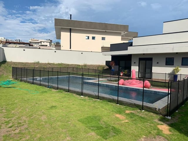 Casa com 1234m² 4 quartos e 5 banheiros, à venda, no bairro Colinas do Paratehy em São José dos Campos