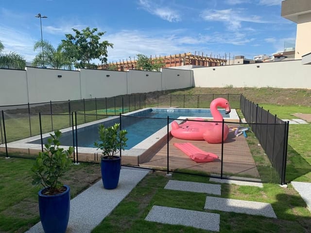 Casa com 1234m² 4 quartos e 5 banheiros, à venda, no bairro Colinas do Paratehy em São José dos Campos