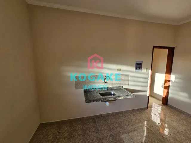 Casa com 40m² 2 quartos e 1 banheiro, para alugar, no bairro Residencial Bosque dos Ipês em São José dos Campos