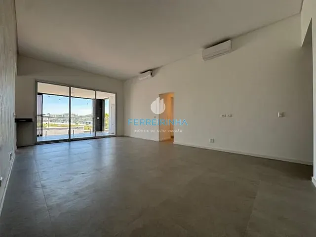 Casa com 451m² 3 quartos e 5 banheiros, à venda, no bairro Condomínio Residencial Colinas do Paratehy em São José dos Campos