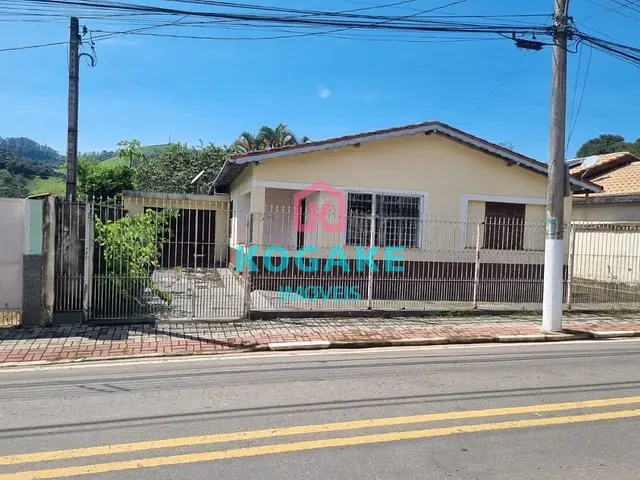 Casa com 415m² 3 quartos e 1 banheiro, à venda, no bairro Centro em Monteiro Lobato