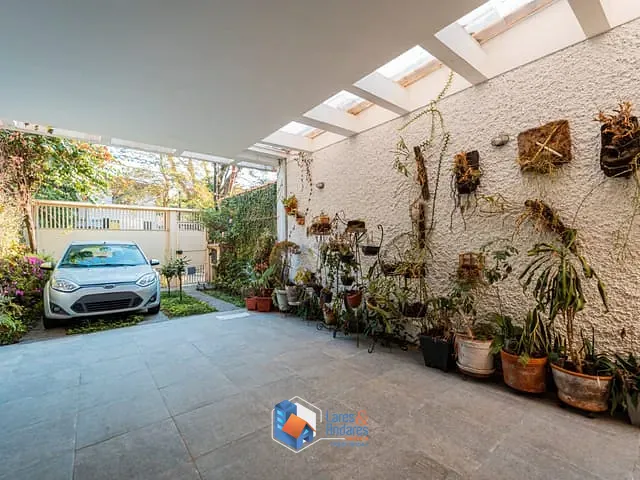 Casa com 200m² 3 quartos e 3 banheiros, à venda, no bairro Indianópolis em São Paulo