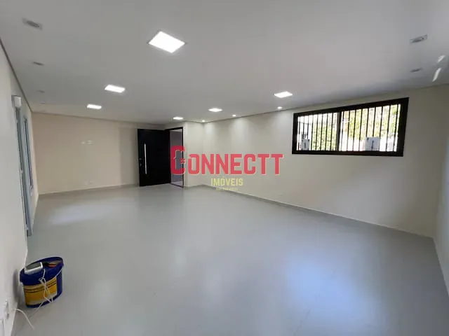 Casa com 300m² 3 quartos e 3 banheiros, à venda ou para alugar, no bairro Jardim Irajá em Ribeirão Preto