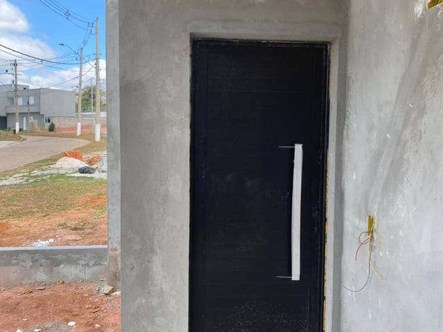 Casa com 200m² 3 quartos e 2 banheiros, à venda, no bairro Esmeralda Park (Caucaia do Alto) em Cotia