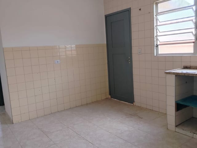 Casa com 125m² 2 quartos e 1 banheiro, à venda, no bairro Jardim Araruama em Cotia