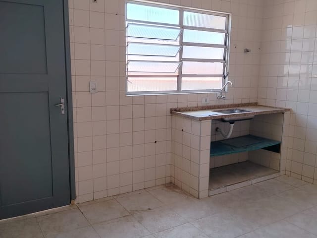 Casa com 125m² 2 quartos e 1 banheiro, à venda, no bairro Jardim Araruama em Cotia