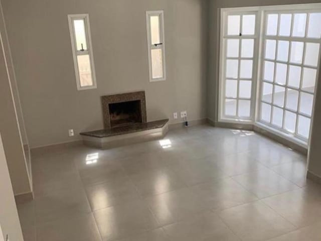 Casa com 174m² 3 quartos e 3 banheiros, à venda, no bairro Jardim Barbacena em Cotia