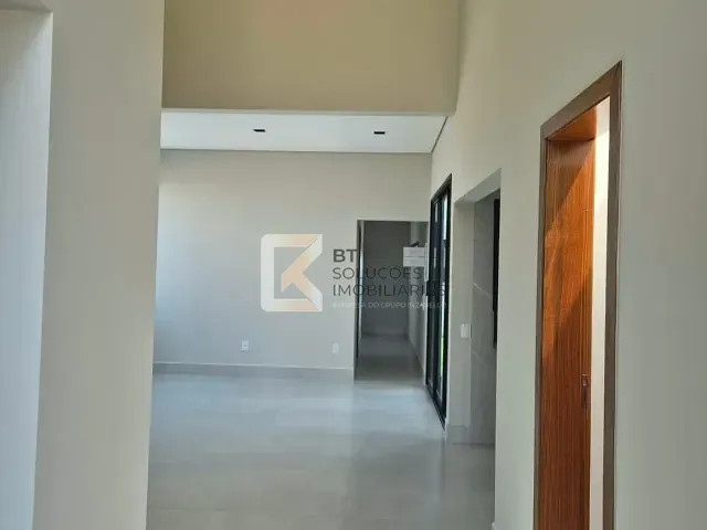 Casa com 310m² 3 quartos e 2 banheiros, à venda, no bairro Residencial Milano em Indaiatuba